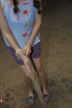 GIRLISS丽丝映像甄选 – 生化危圾：无尽黑暗