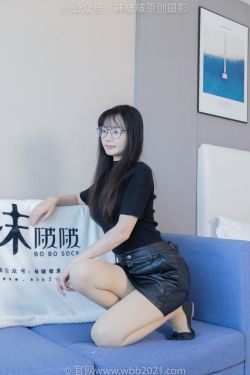 BoBoSocks袜啵啵 No.480 甜甜圈 – 平底鞋、厚肉丝、瑜伽动作、厚肉丝踩奶油泡芙剧情