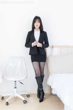 物恋传媒 No.2306 青柠 – 高跟长靴、薄黑丝、ol制服 物恋传媒 No.2306 青柠 – 高跟长靴、薄黑丝、ol制服