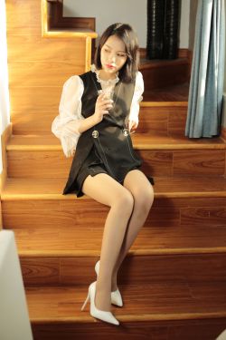 [奈丝] NO.005 成希 长腿和趾间