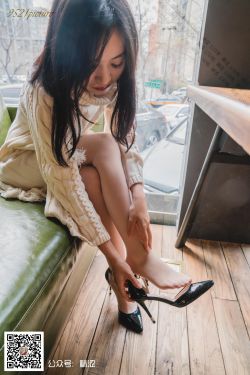 [袜涩] VOL.023 莎莎 温柔毛衣与肤色丝袜