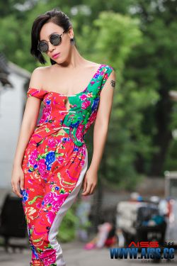 田依依《巷陌》 [AISS爱丝] F5021