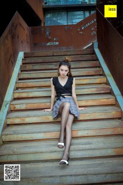 丝享家128 晶晶 《露脐小短裙黑丝》[IESS异思趣向]