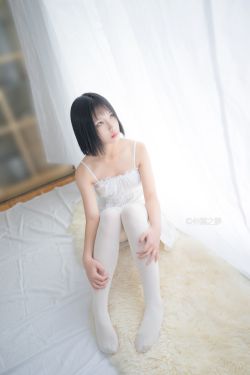 [轻兰映画] Grand.001  清纯白吊带裙