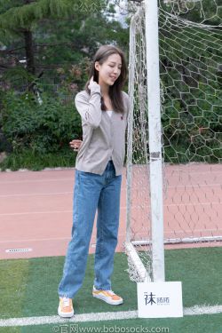 BoBoSocks袜啵啵 No.004 泡芙-vans帆布鞋、白棉袜、裸足 BoBoSocks袜啵啵 No.004 泡芙-vans帆布鞋、白棉袜、裸足