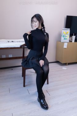 BoBoSocks袜啵啵 No.523 甜甜圈 – 皮鞋、厚黑丝