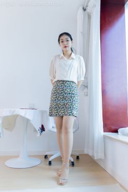 物恋传媒 No.1751 桐桐 – 时光采样