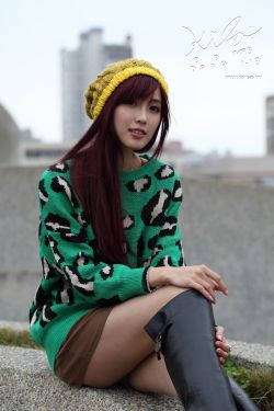 台湾模特廖挺伶/Kila晶晶《绿色长衣+长靴》街拍 台湾模特廖挺伶/Kila晶晶《绿色长衣+长靴》街拍