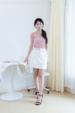 物恋传媒 No.2118 丹丹 – 笑颜如花 物恋传媒 No.2118 丹丹 – 笑颜如花