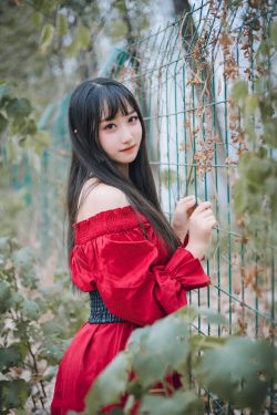 [喵糖映画] VOL.453 lovely呆玄 – 红与黑 写真套图