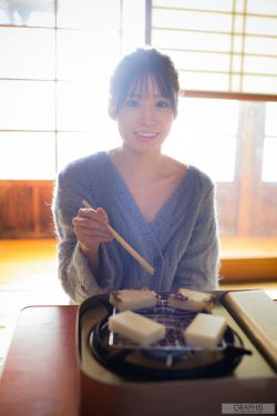 [Graphis] Limited Edition Nana Miho 未歩なな New Year Special 2024