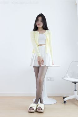 物恋传媒 No.1774 青柠 -月亮弯弯 物恋传媒 No.1774 青柠 -月亮弯弯