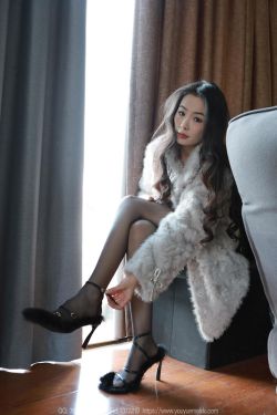 IESS异思趣向 – 模特： 小金 《毛绒绒》