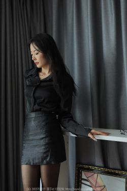 IESS异思趣向 – 模特: 小金 《黑色系穿搭》 IESS异思趣向 – 模特: 小金 《黑色系穿搭》