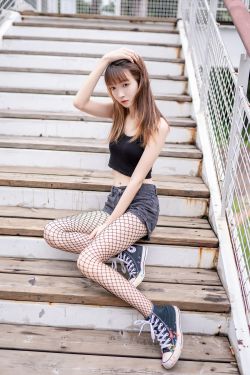 [风之领域] NO.094 祖木子 超短牛仔短裤黑网袜