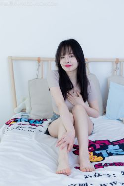 物恋传媒 No.1930 小酒 -如果爱忘了 物恋传媒 No.1930 小酒 -如果爱忘了