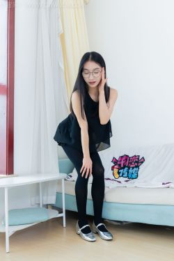 物恋传媒 No.2249 小影 -低跟鞋、厚黑丝 物恋传媒 No.2249 小影 -低跟鞋、厚黑丝