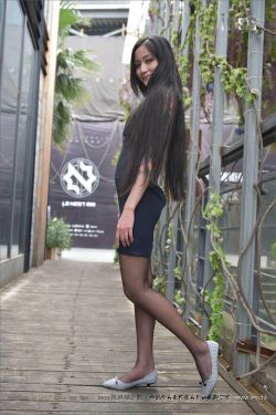 丝足便当110 潇潇 《户外黑丝平底鞋》[IESS异思趣向]