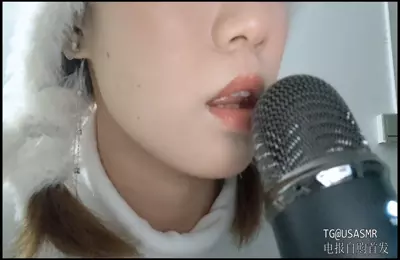 Lia的晚安小屋_舔麦8分钟~1