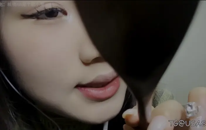 楠楠nn是个胆小鬼吃掉你的负能量甜屏