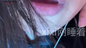 xixi刚睡着_停车场 xixi刚睡着_停车场