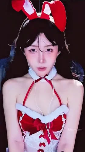 Aki秋水_20241225圣诞节视频-纯欲兔女郎的服侍