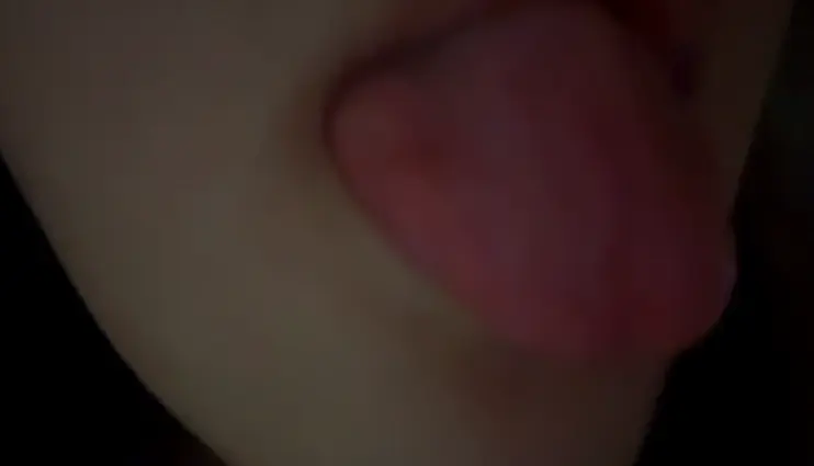 只有一个双下巴_近距离舔屏