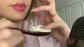 pipi酱睡不醒_吃奶油_甜麦_木勺_甜手指_吃奶油_甜麦_木勺_甜手指 pipi酱睡不醒_吃奶油_甜麦_木勺_甜手指_吃奶油_甜麦_木勺_甜手指