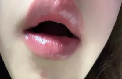 只有一个双下巴_含糖亲吻