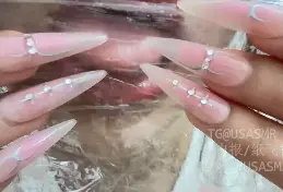 楠楠nn是个胆小鬼_舔耳合集30V_保鲜膜甜屏