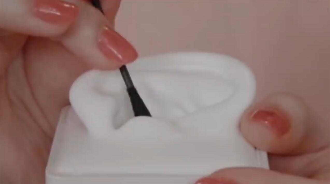 用6种棉棒插入你的耳道 掏耳Olive ASMR 用6种棉棒插入你的耳道 掏耳Olive ASMR