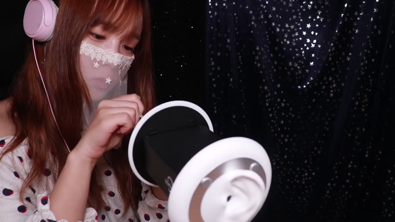 SENA用沙沙的声音清洗耳朵