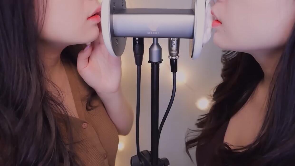 双胞胎Twins深呼吸 & 吹耳 ASMR MELODY