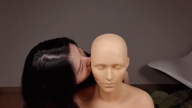 韩国小姐姐 人头麦舔耳亲吻 韩国小姐姐 人头麦舔耳亲吻