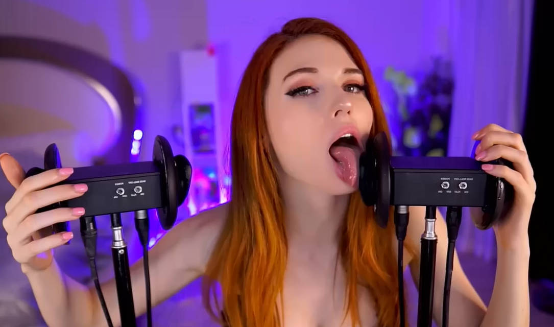 Amouranth 超级灵活的舌头 Amouranth 超级灵活的舌头