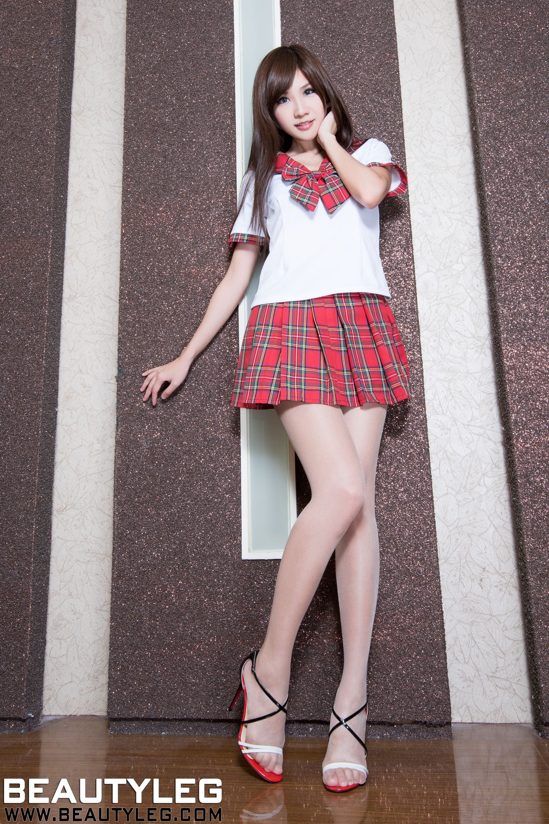 [Beautyleg] NO.1099 腿模Chu 美腿写真集_第3张