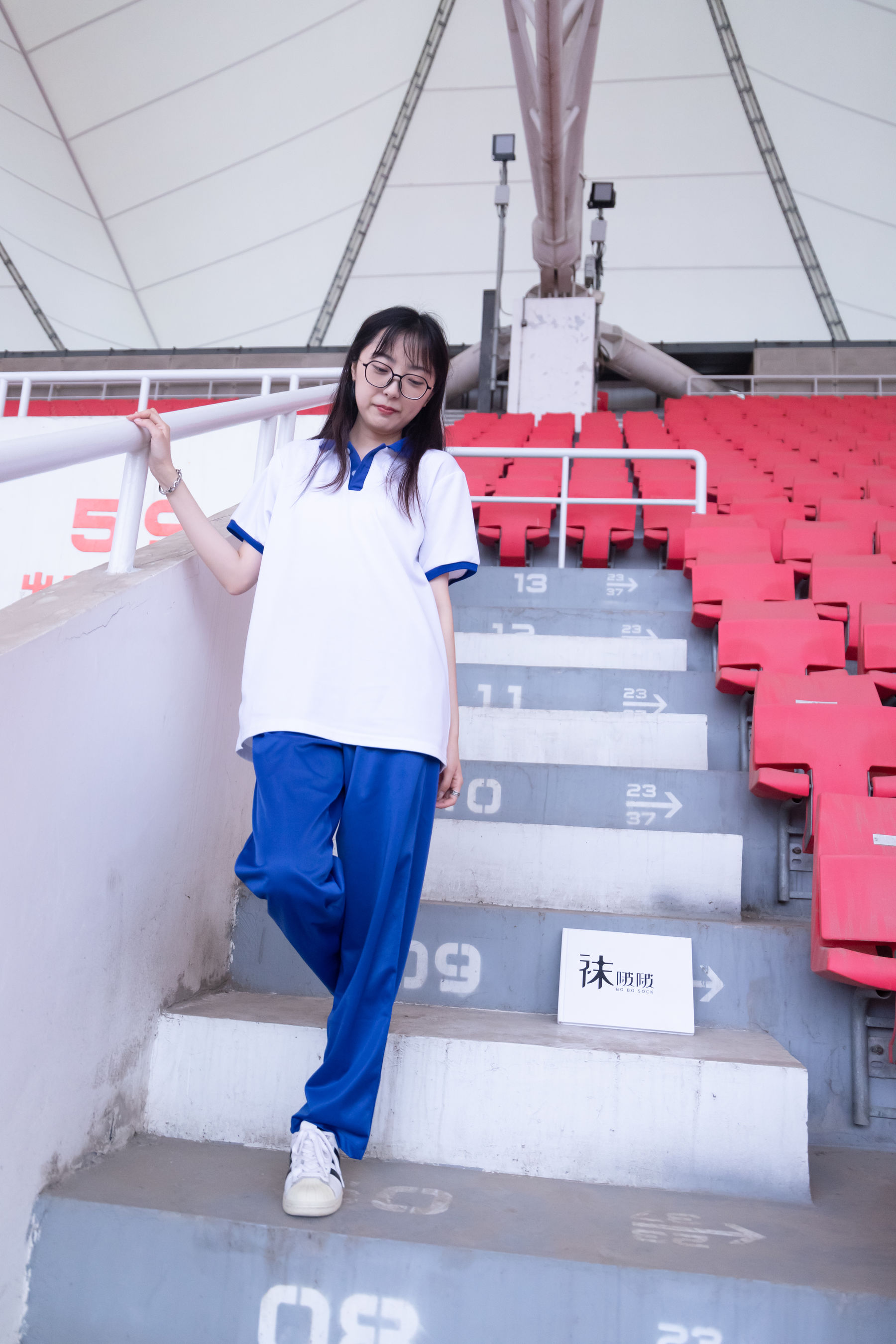 BoBoSocks袜啵啵 No.002 稚予-校服、贝壳头、白棉袜、裸足_第5张