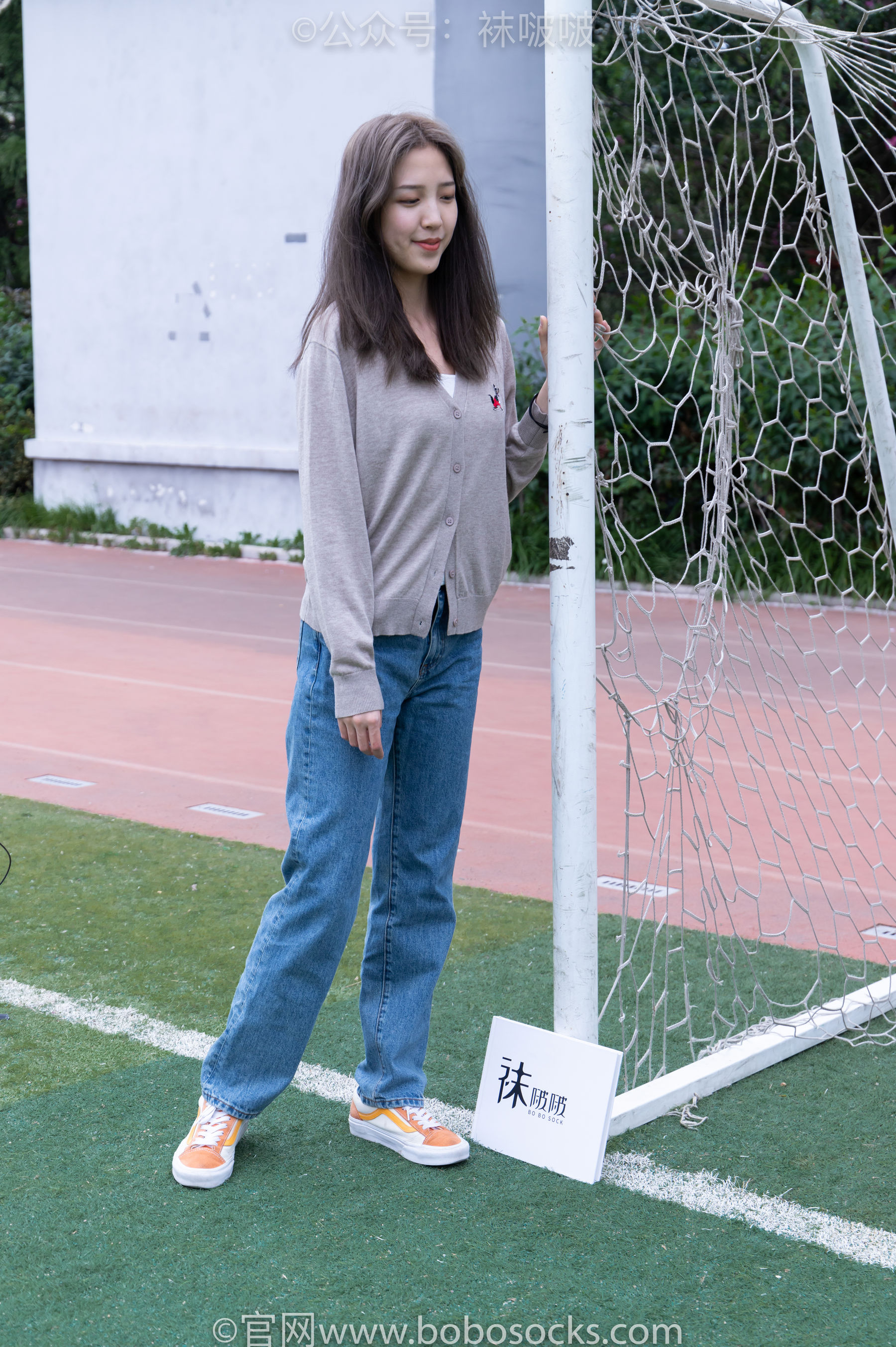 BoBoSocks袜啵啵 No.004 泡芙-vans帆布鞋、白棉袜、裸足_第5张