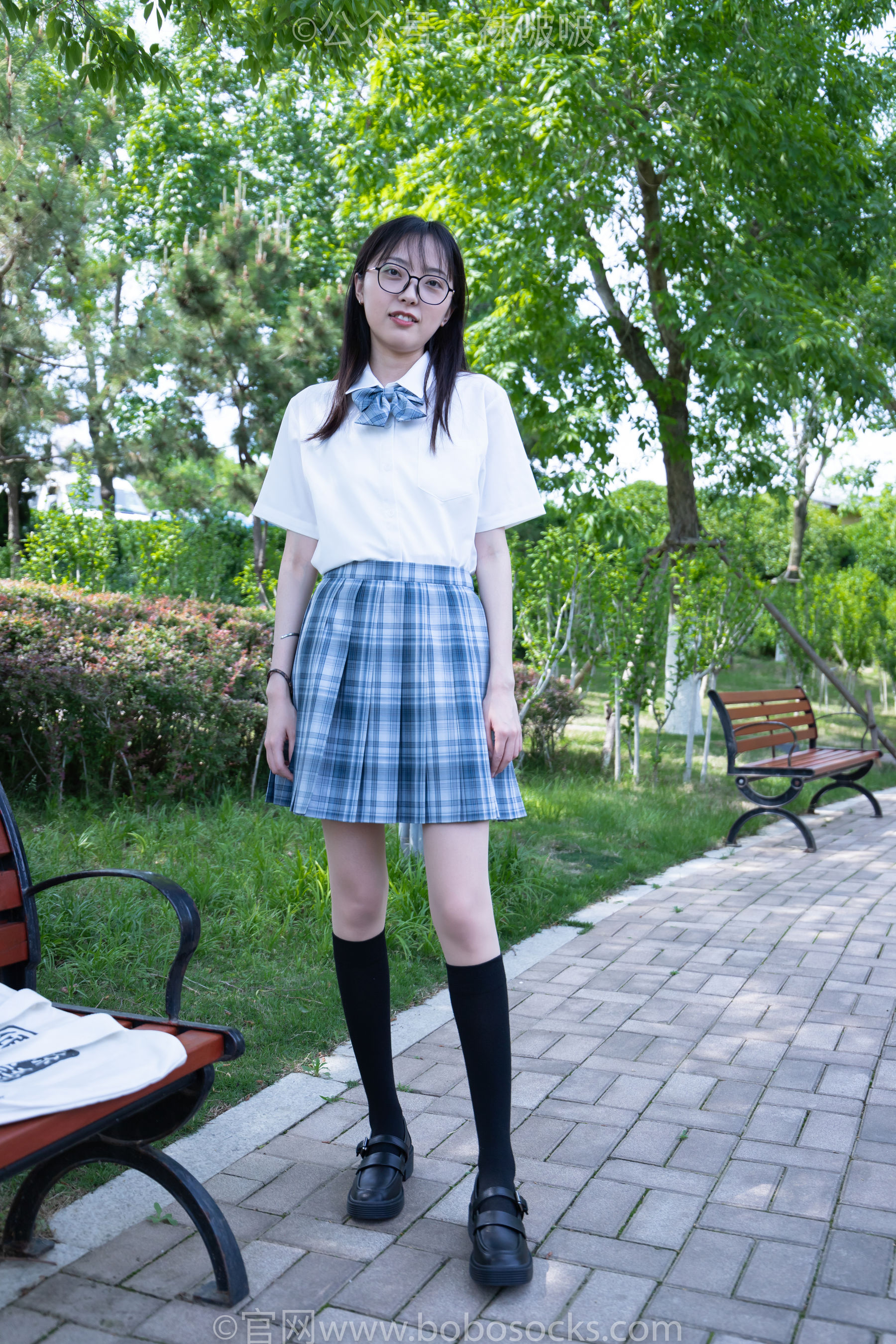 BoBoSocks袜啵啵 No.007 稚予-JK制服、皮鞋、黑色中筒棉袜、肉丝_第3张