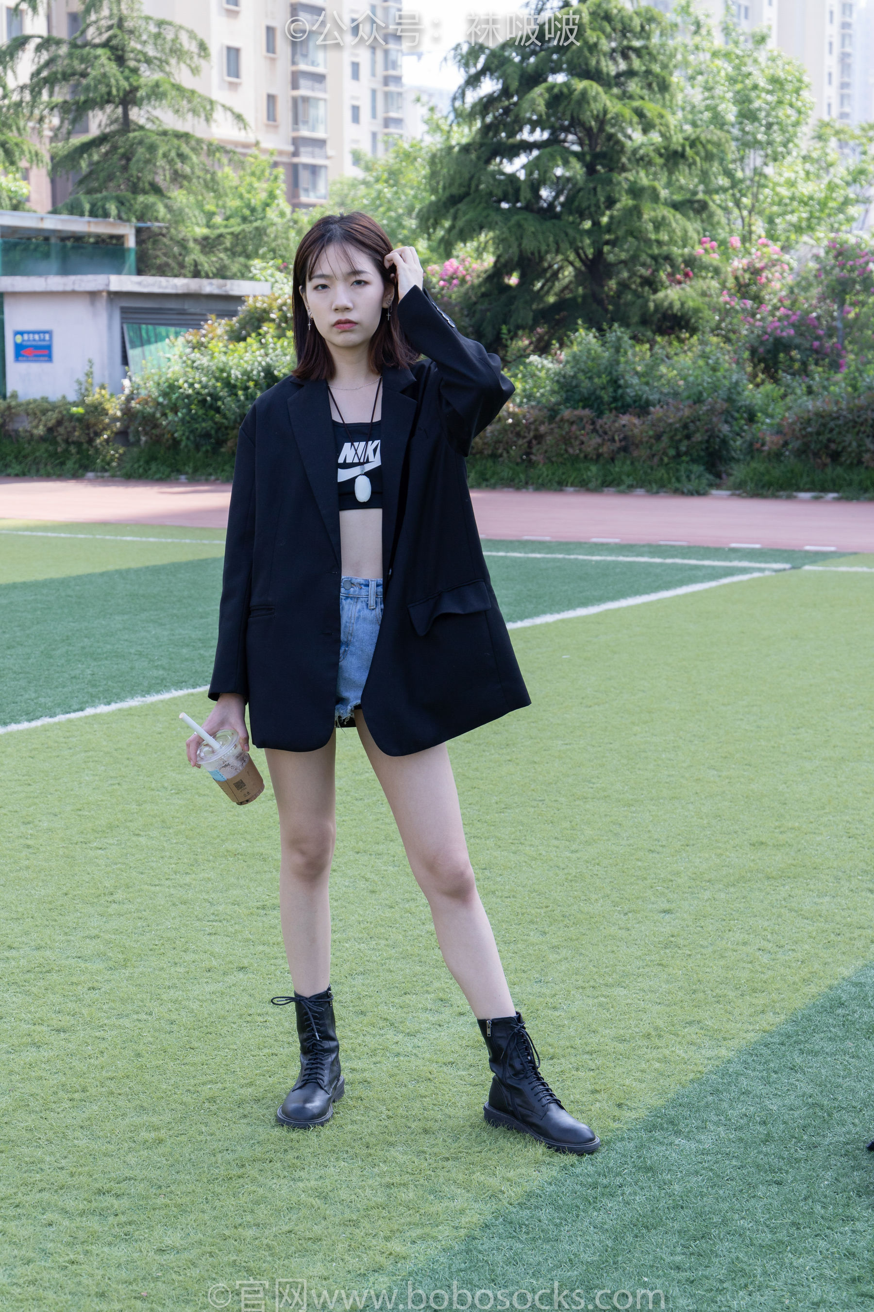 BoBoSocks袜啵啵 No.010 小甜豆-马丁靴、白色短棉袜、裸足_第2张