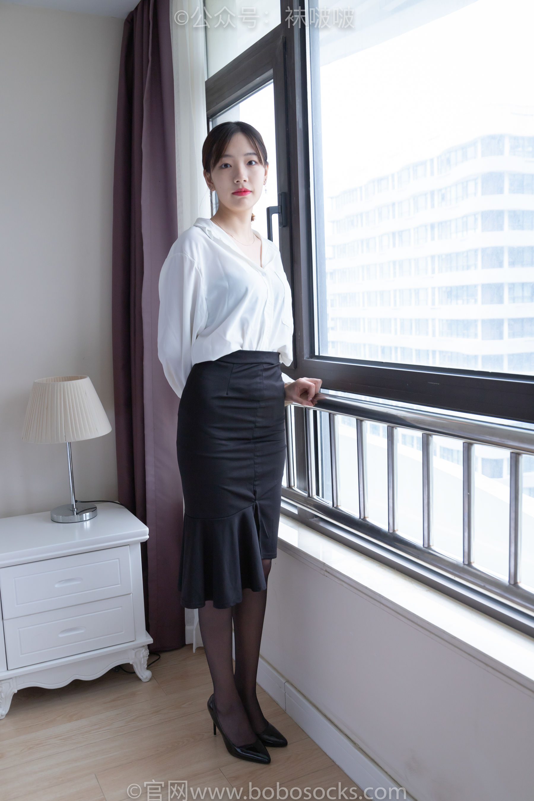 BoBoSocks袜啵啵 No.017 小甜豆-OL制服、高跟鞋、黑丝_第2张