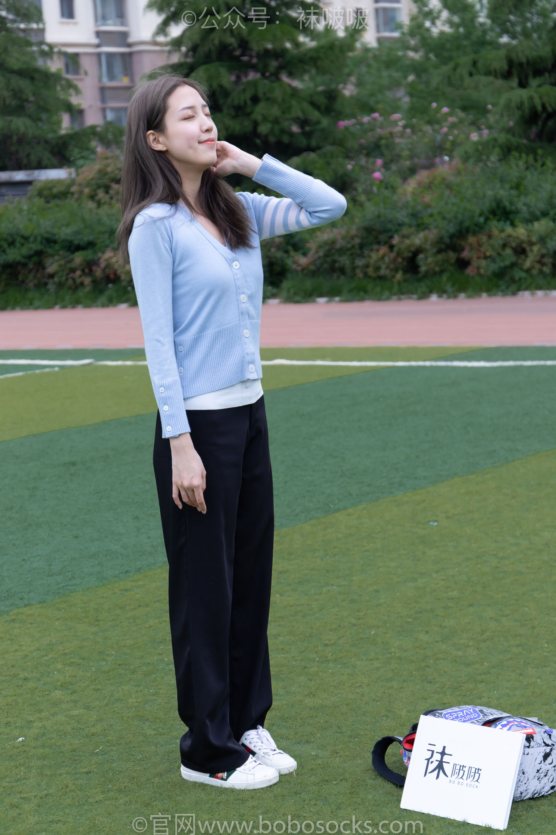 BoBoSocks袜啵啵 No.021 泡芙-板鞋、白棉袜、裸足_第5张