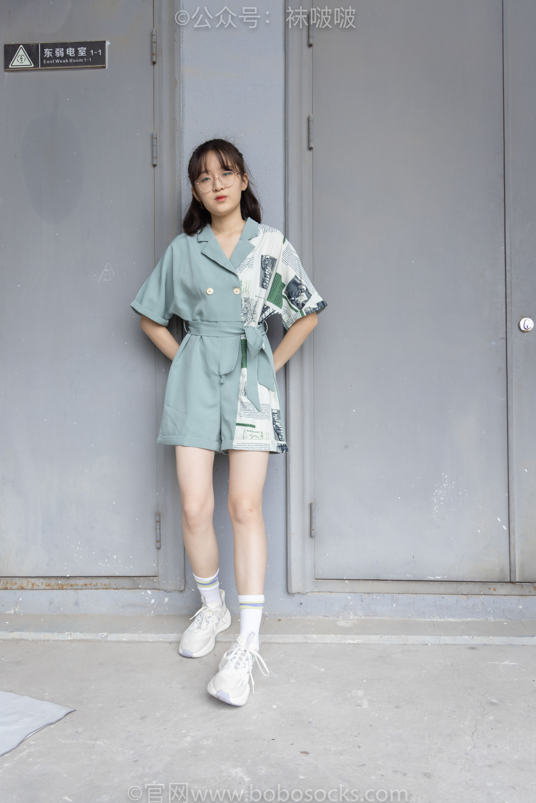 BoBoSocks袜啵啵 No.025 熊熊-安踏运动鞋、白色棉袜、裸足_第3张