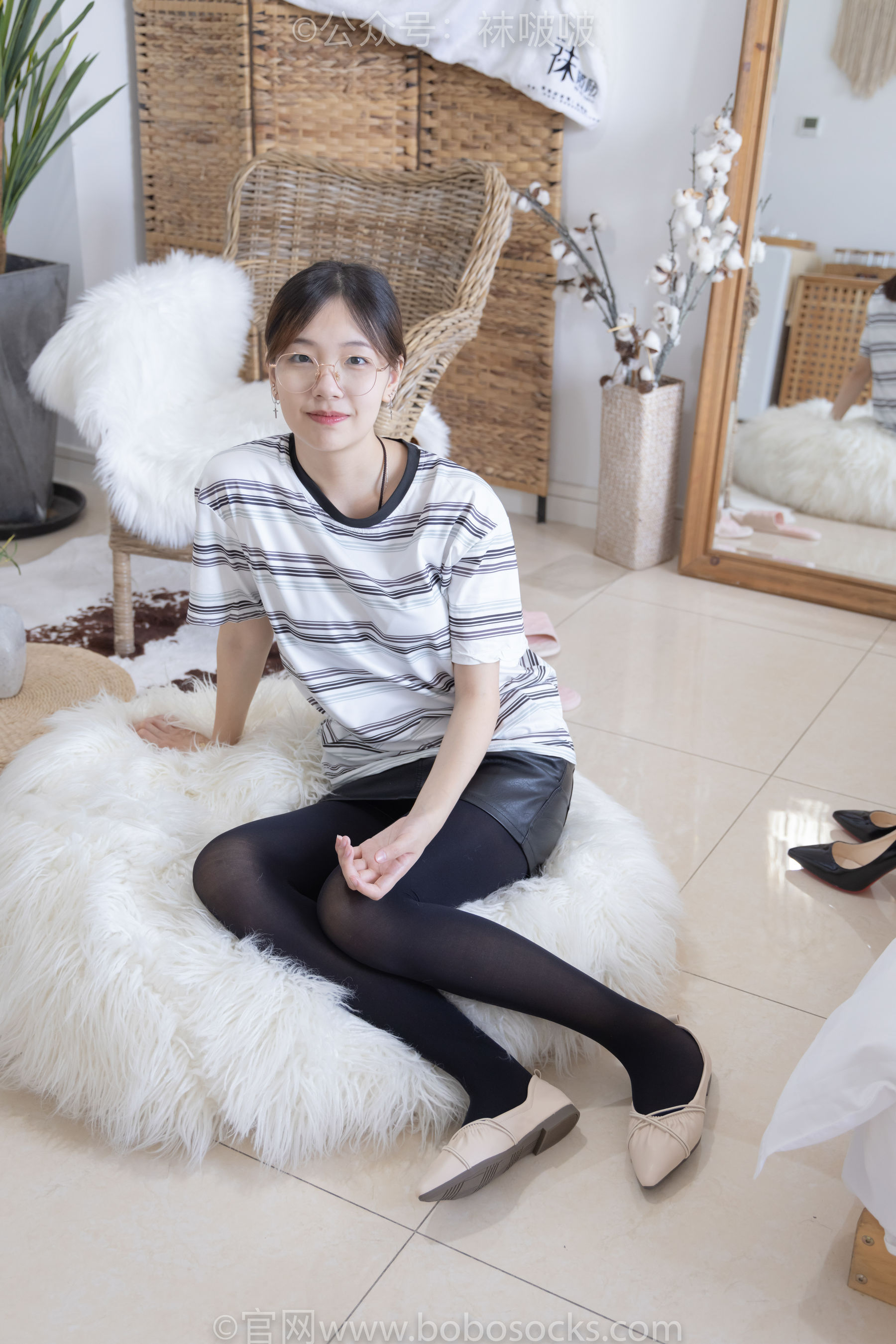 BoBoSocks袜啵啵 No.029 小甜豆-平底鞋、厚黑丝、厚肉丝、踩饼干_第1张