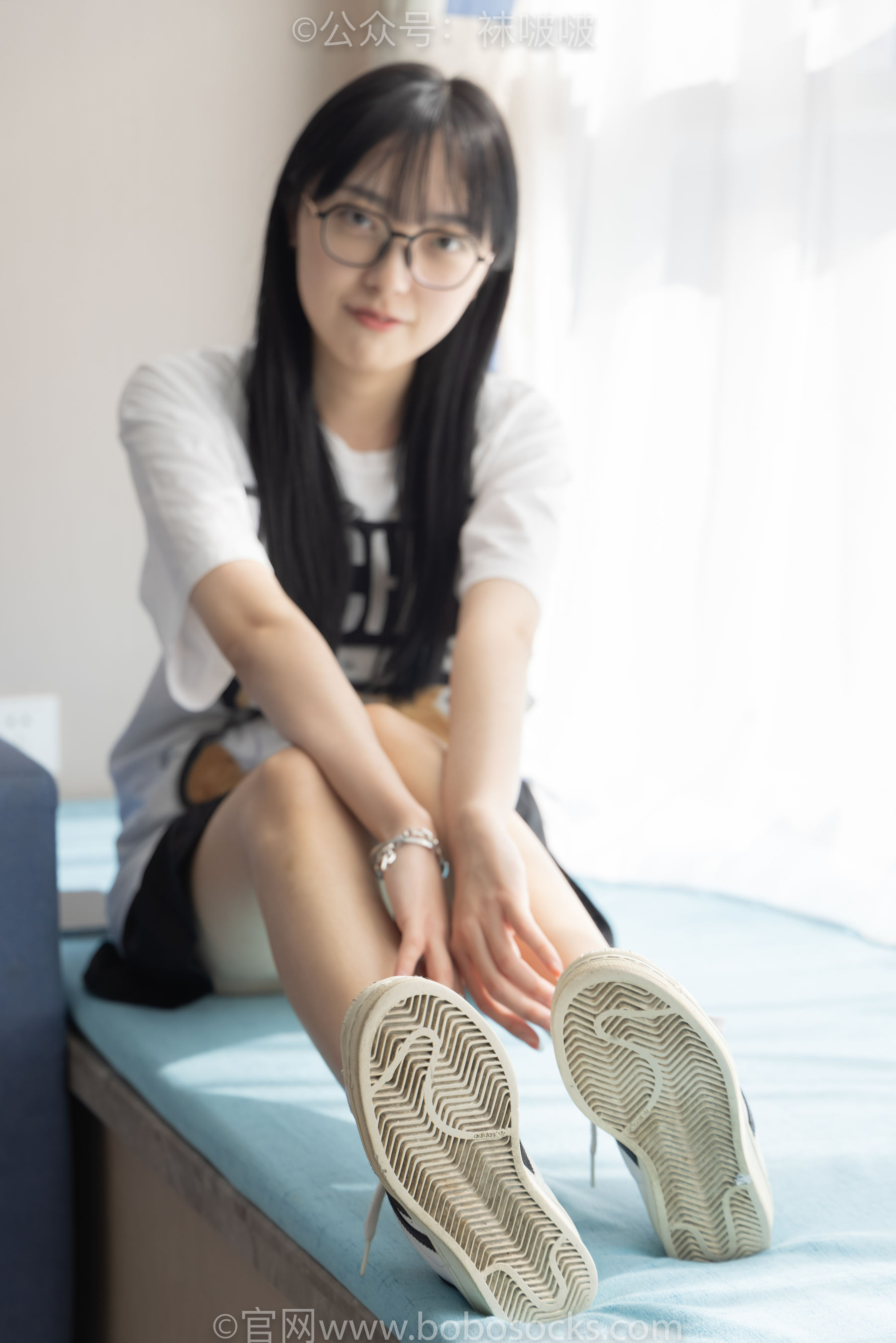 BoBoSocks袜啵啵 No.033 稚予-贝壳头、天鹅绒黑袜、天鹅绒白袜_第3张