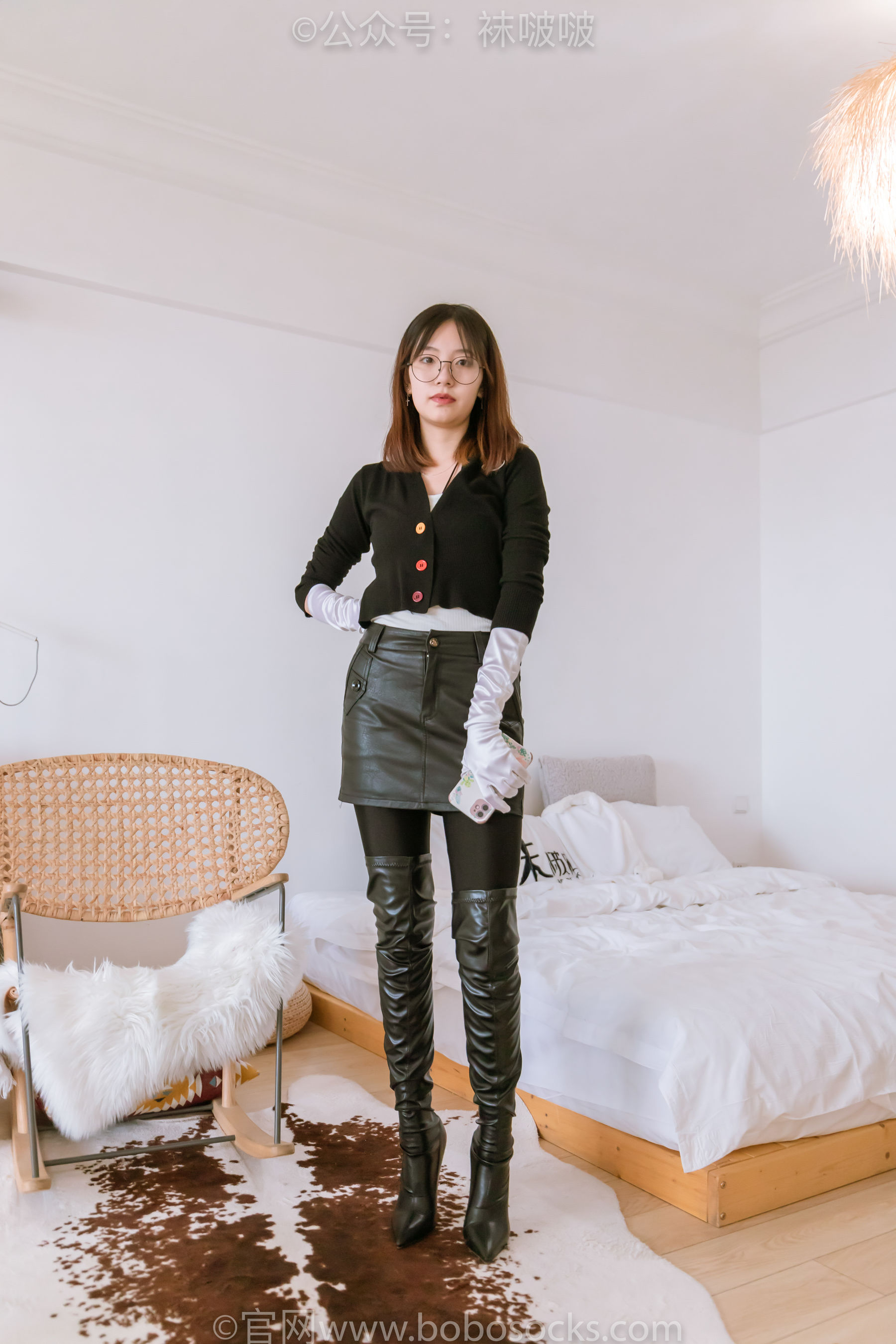 BoBoSocks袜啵啵 No.041 小甜豆-高跟长靴、黑色踩脚裤、肉丝_第5张