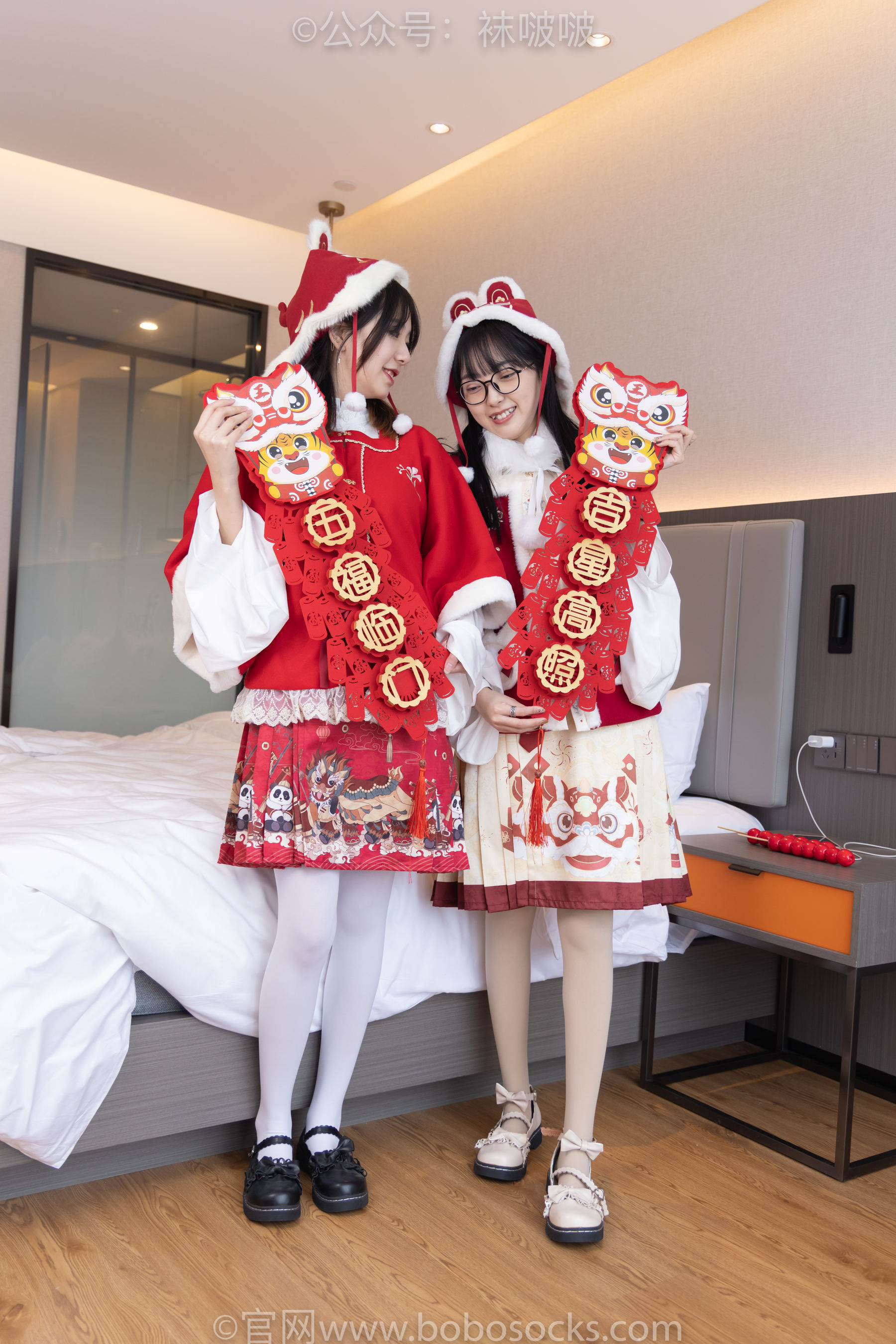 BoBoSocks袜啵啵 No.054 小甜豆与稚予-给大家拜年啦_第3张