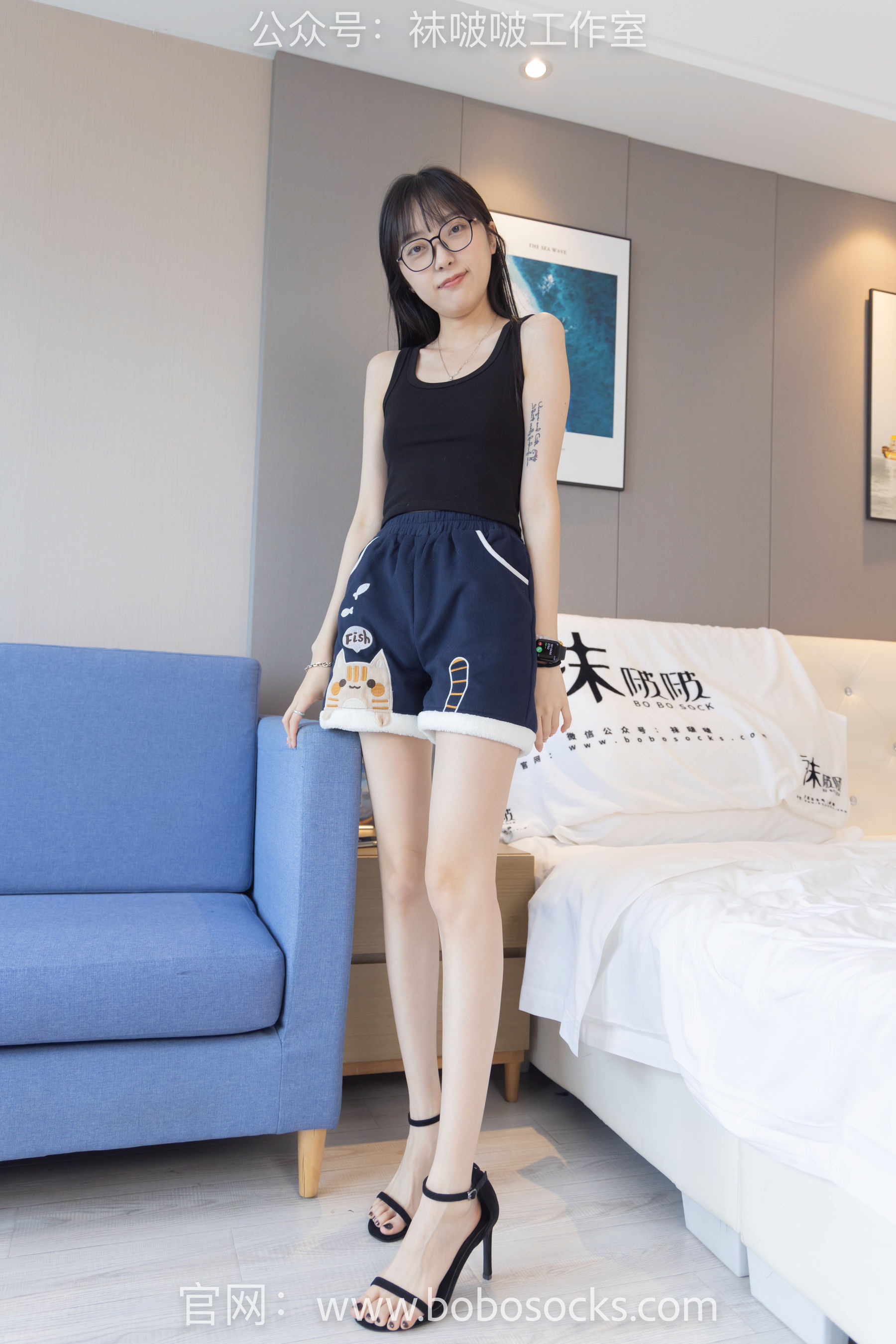 BoBoSocks袜啵啵 No.109 稚予-高跟鞋、裸足、裸足涂黑色指甲油剧情_第1张