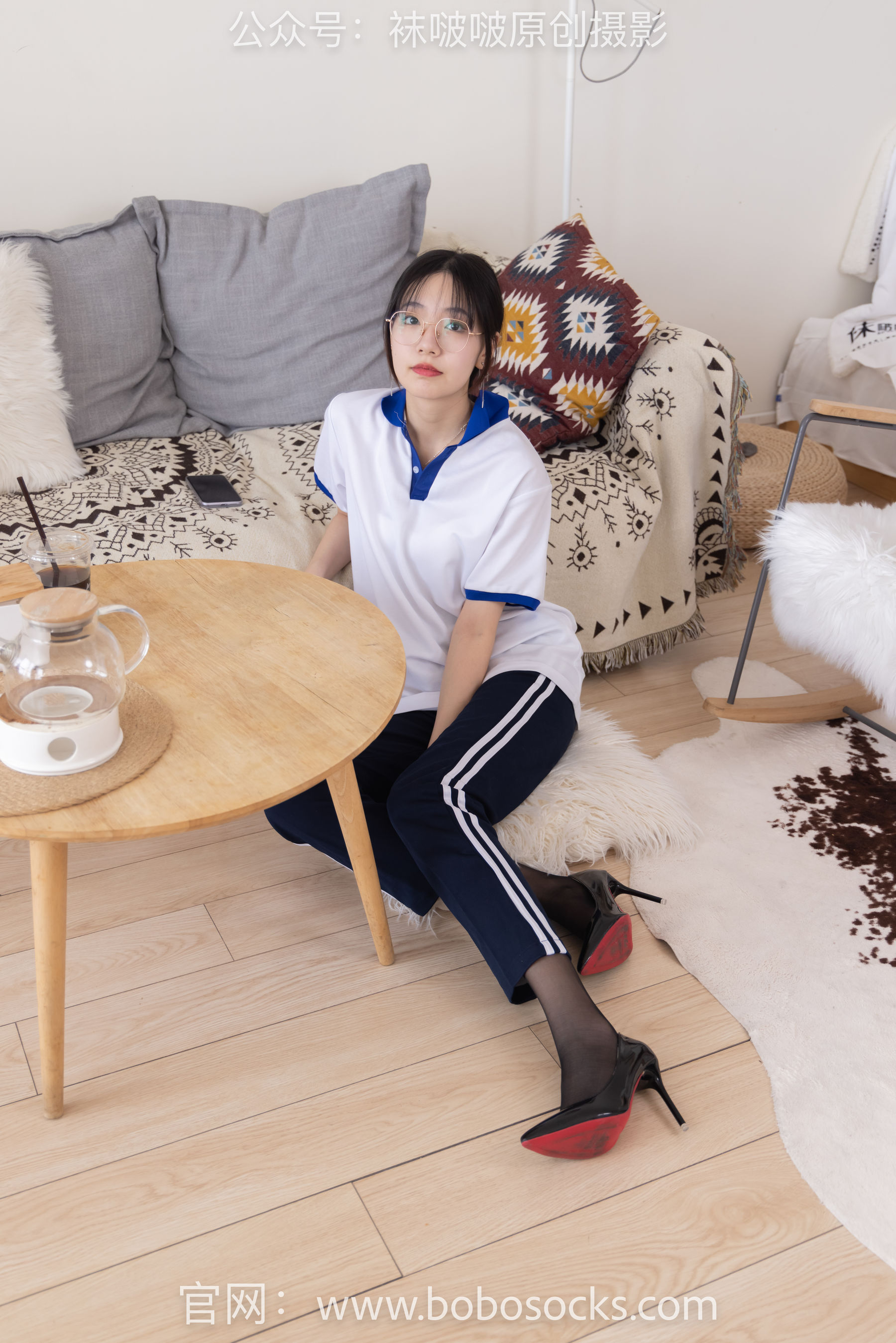 BoBoSocks袜啵啵 No.135 小甜豆-高跟鞋、黑丝、裸足_第1张