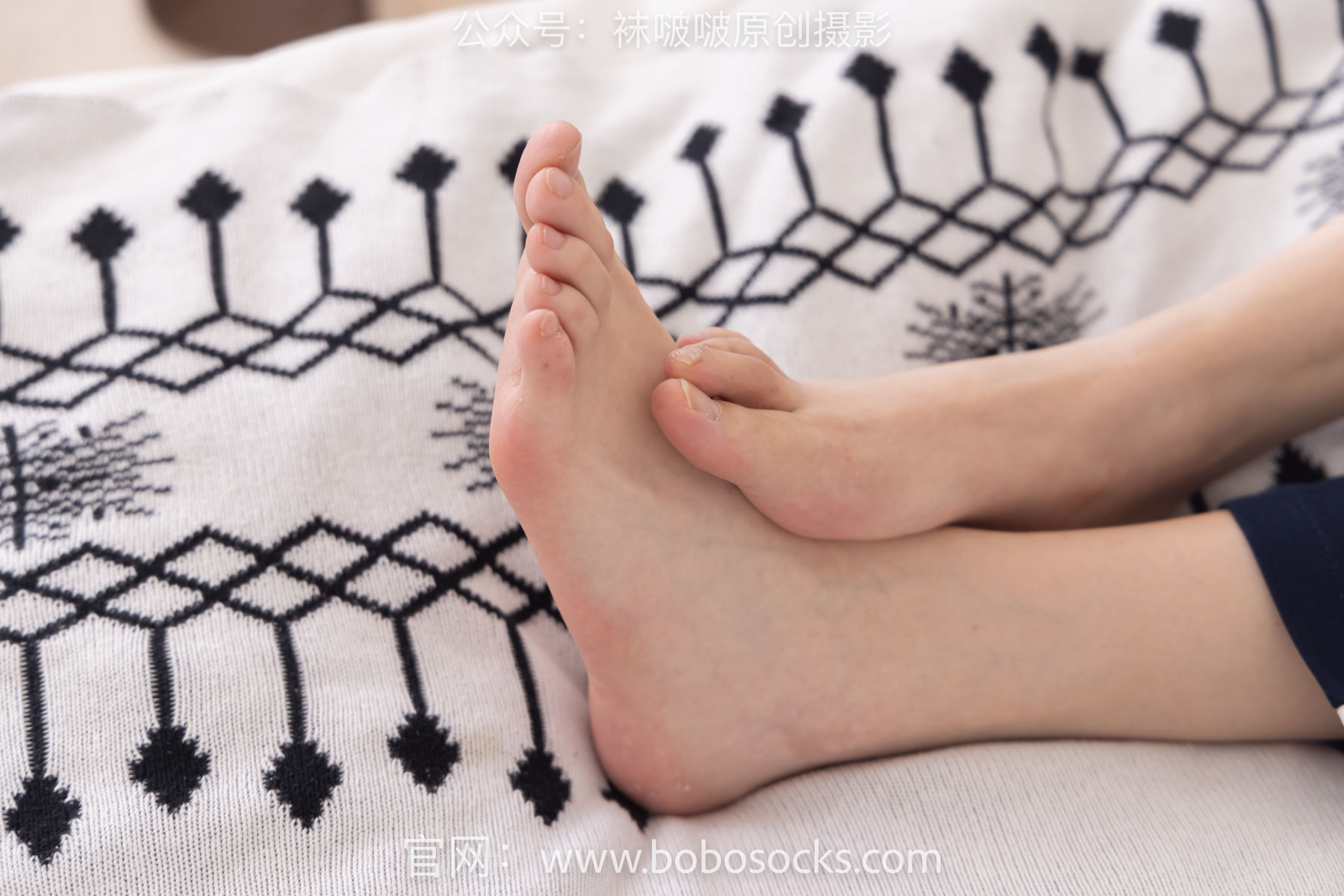 BoBoSocks袜啵啵 No.135 小甜豆-高跟鞋、黑丝、裸足_第3张
